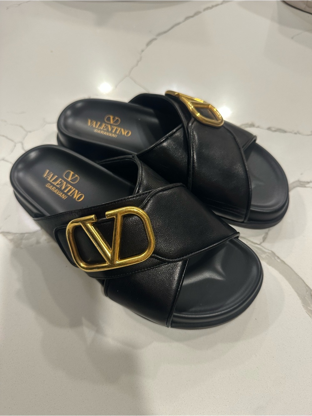 Authentic Valentino Garavani VLogo Black Leather Gold Slide Sandals EU 36 US 6